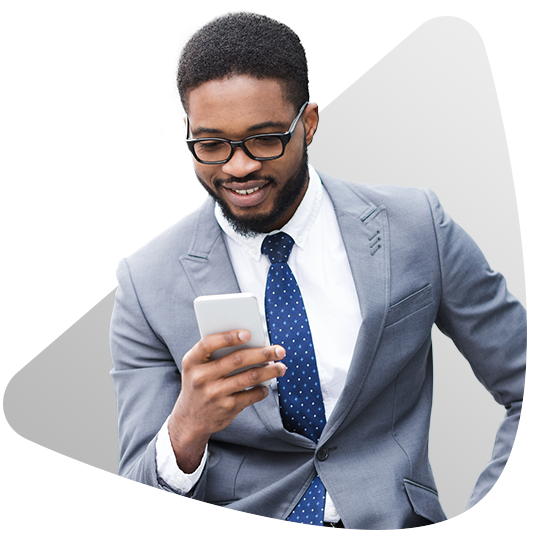 Hombre con celular