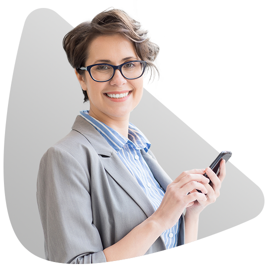 Mujer con celular